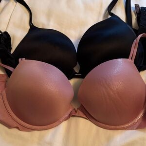 Victoria's Secret Black and Mauve Bra Set